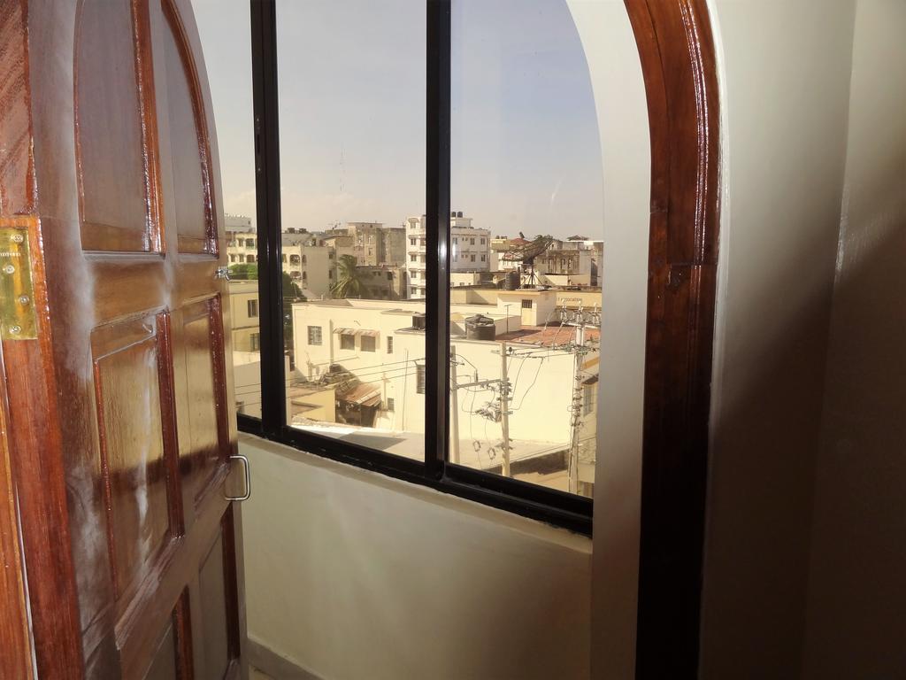 Regency Park Hotel Mombasa Exterior photo