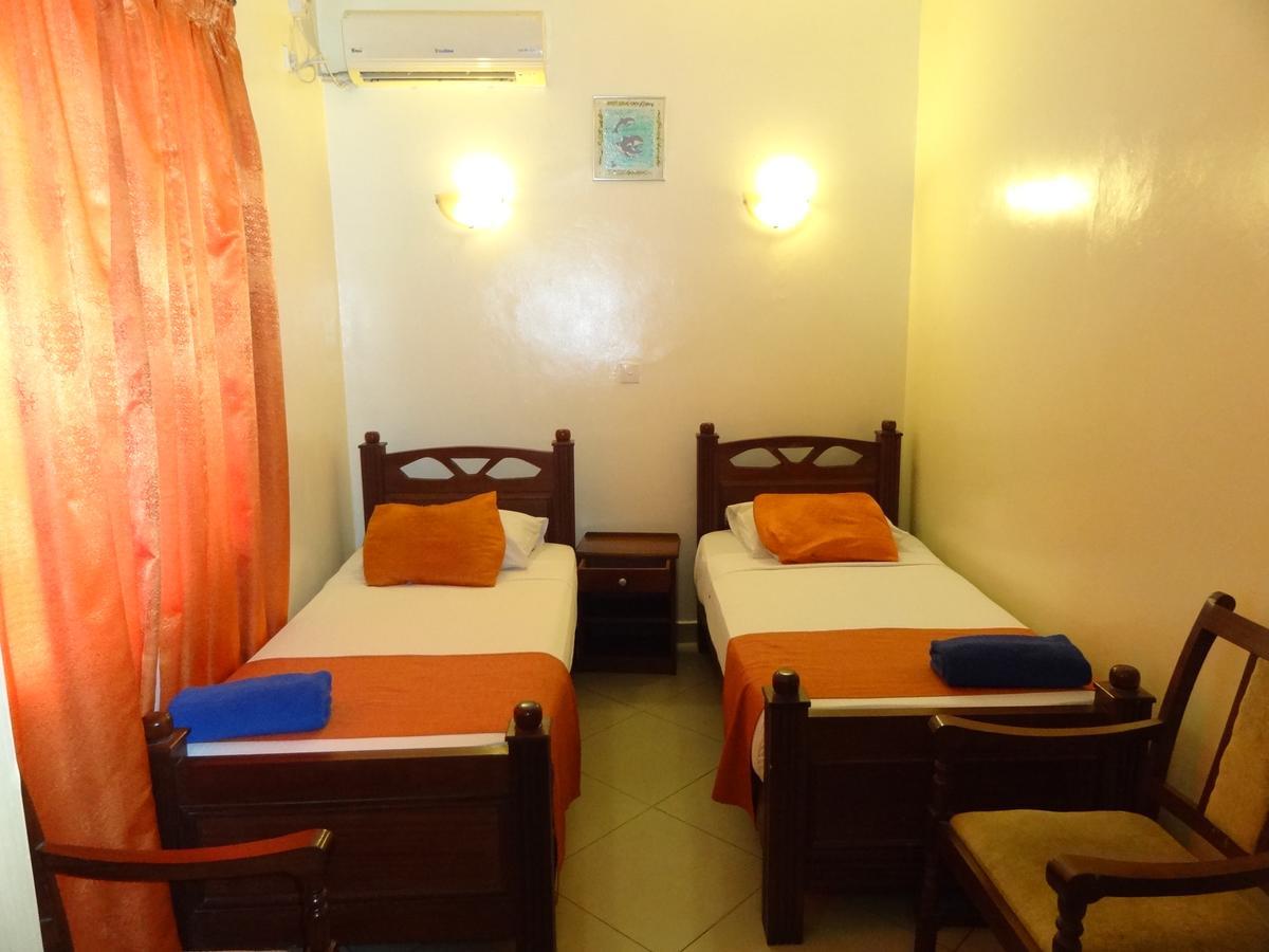 Regency Park Hotel Mombasa Exterior photo