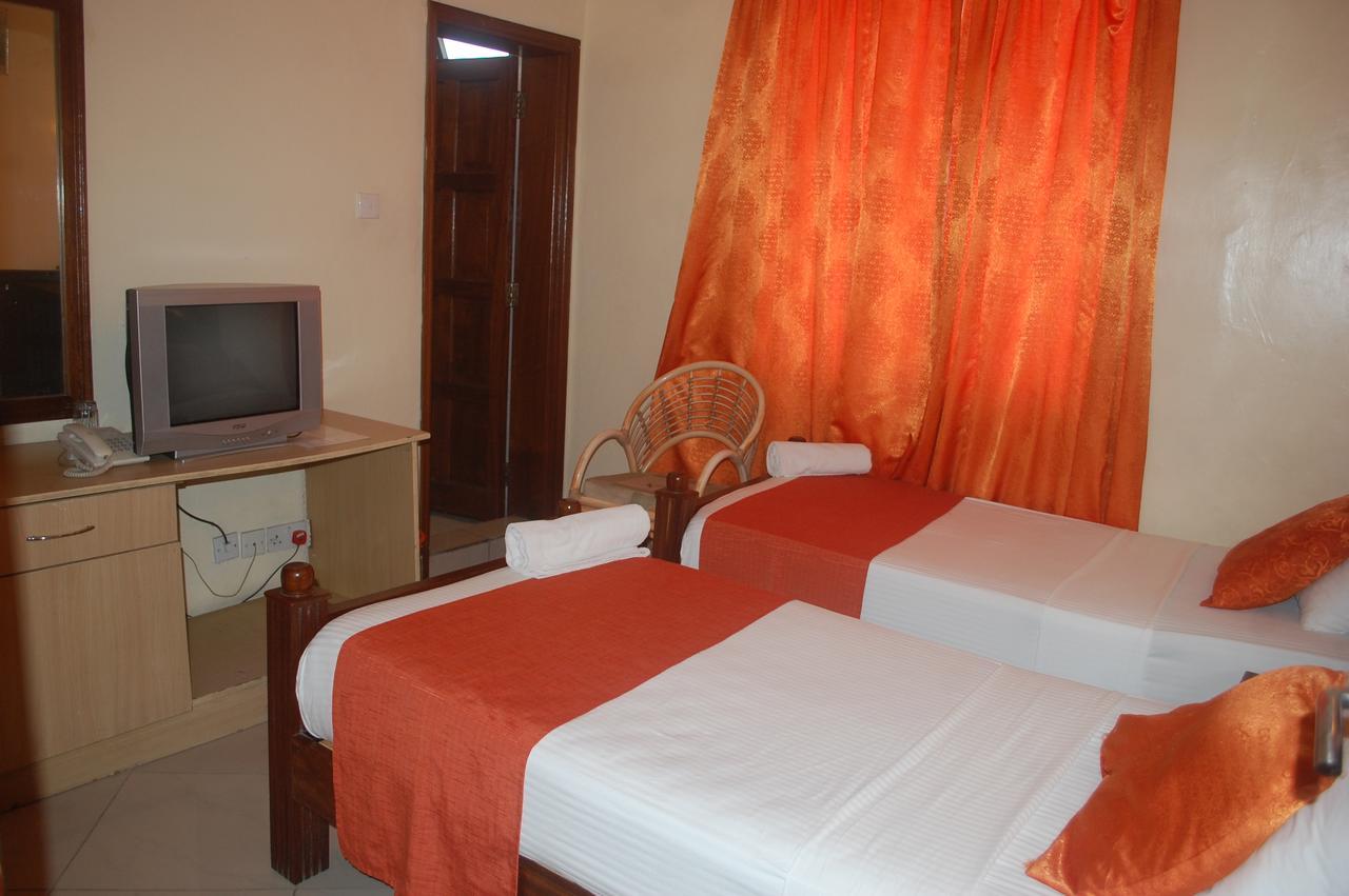 Regency Park Hotel Mombasa Exterior photo